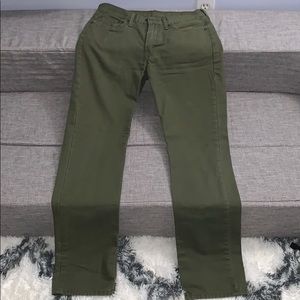 Mens Levi’s 514 jeans.